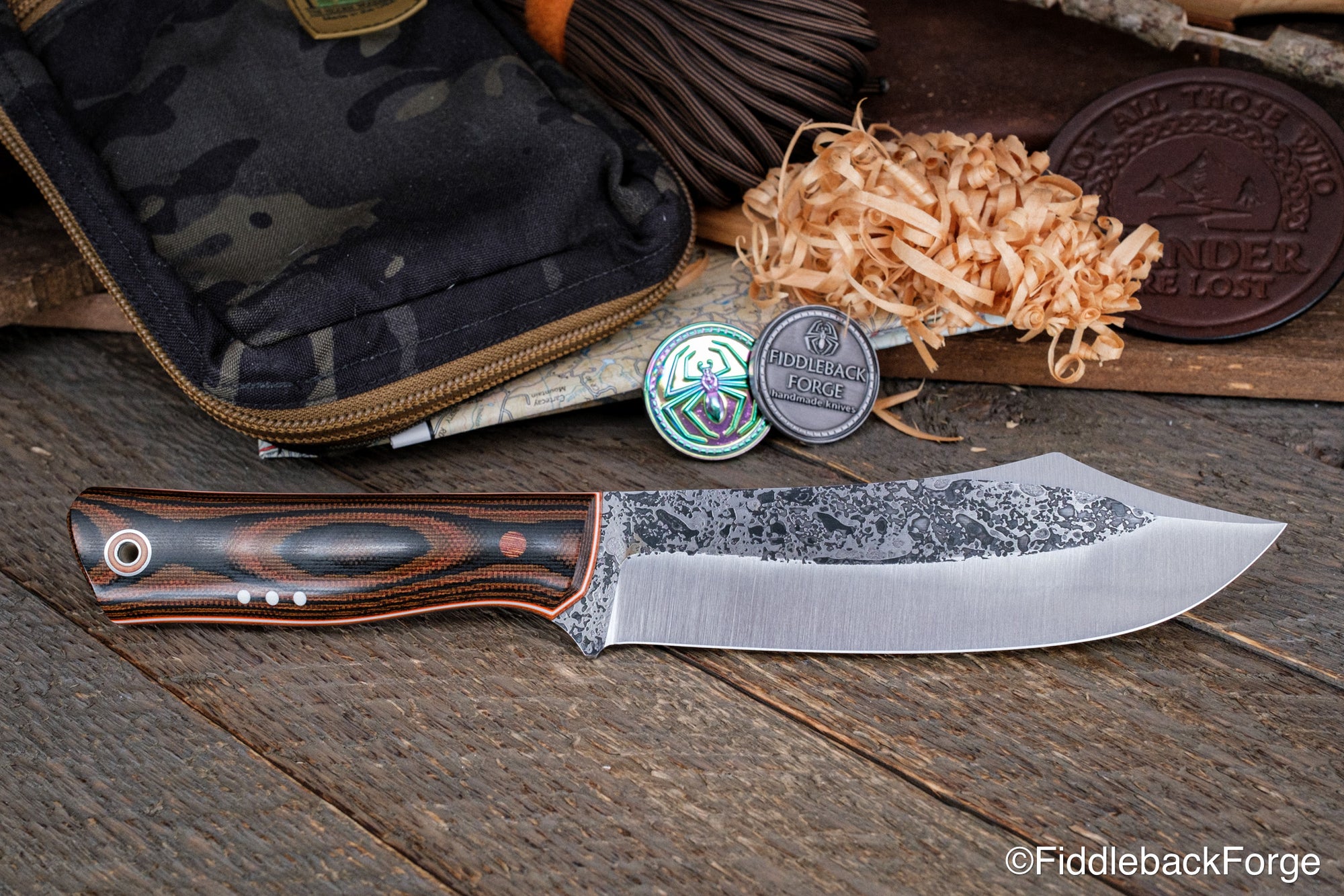 Fiddleback Forge Forager - Vintage Layered Micarta - A2