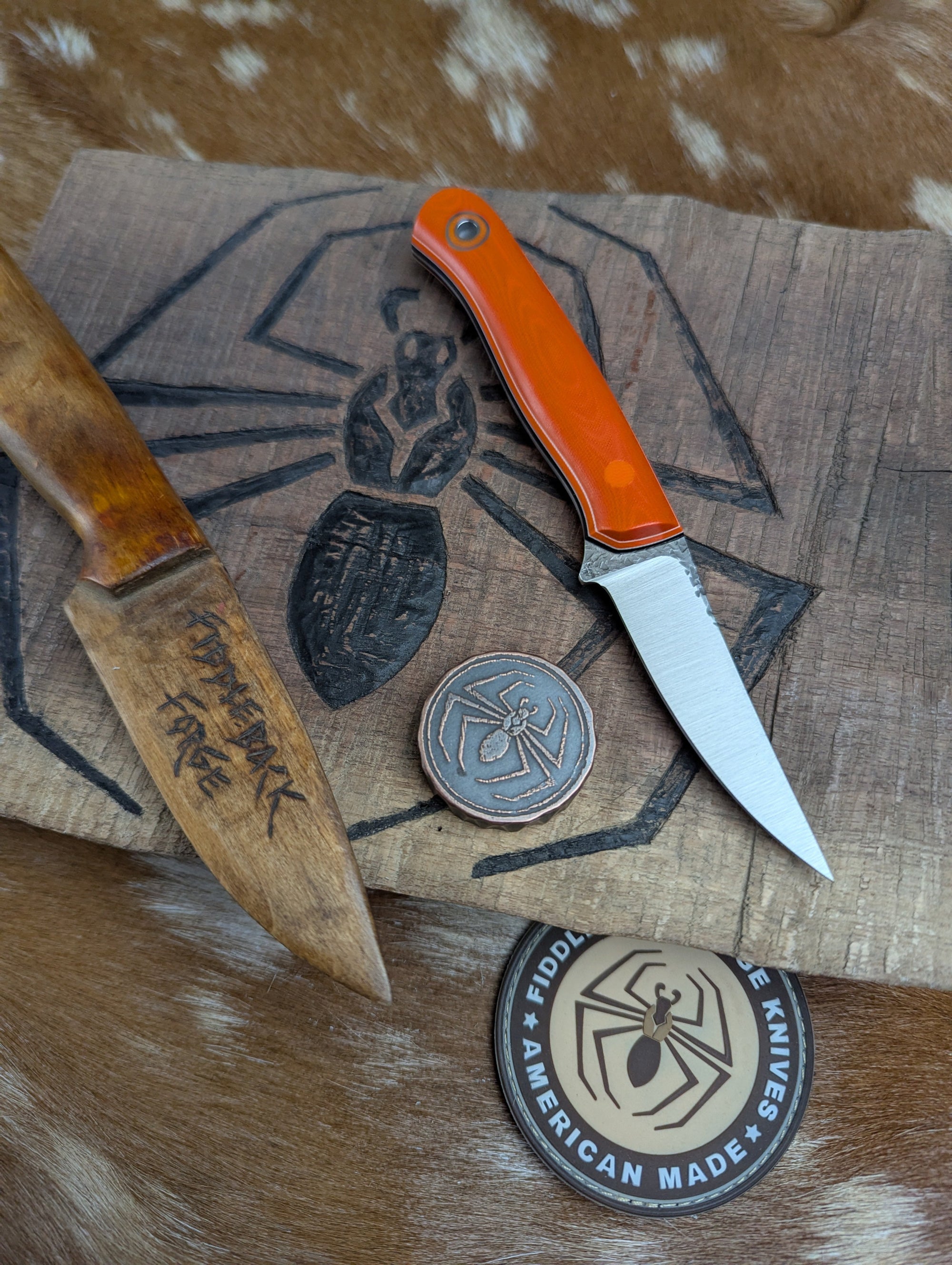 Fiddleback Forge F2 - New Orange Linen Micarta - Nitro V