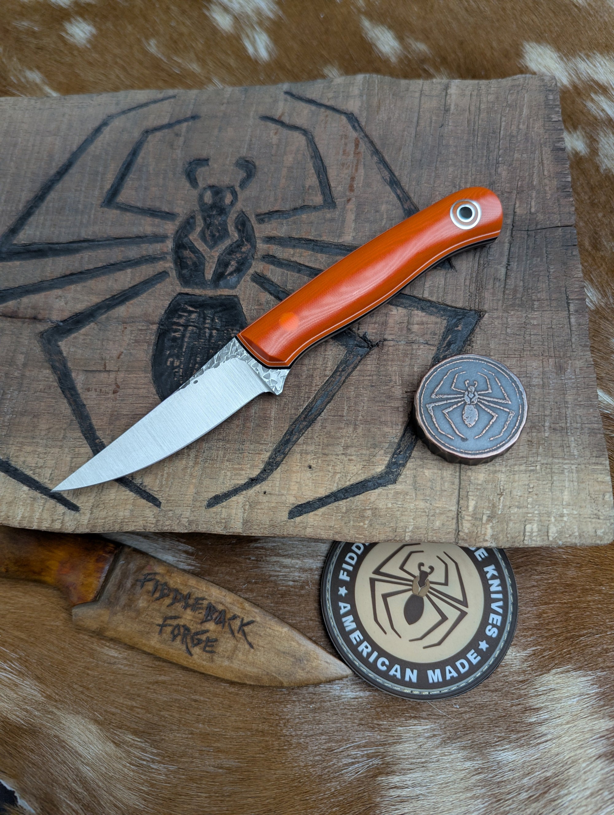 Fiddleback Forge F2 - New Orange Linen Micarta - Nitro V