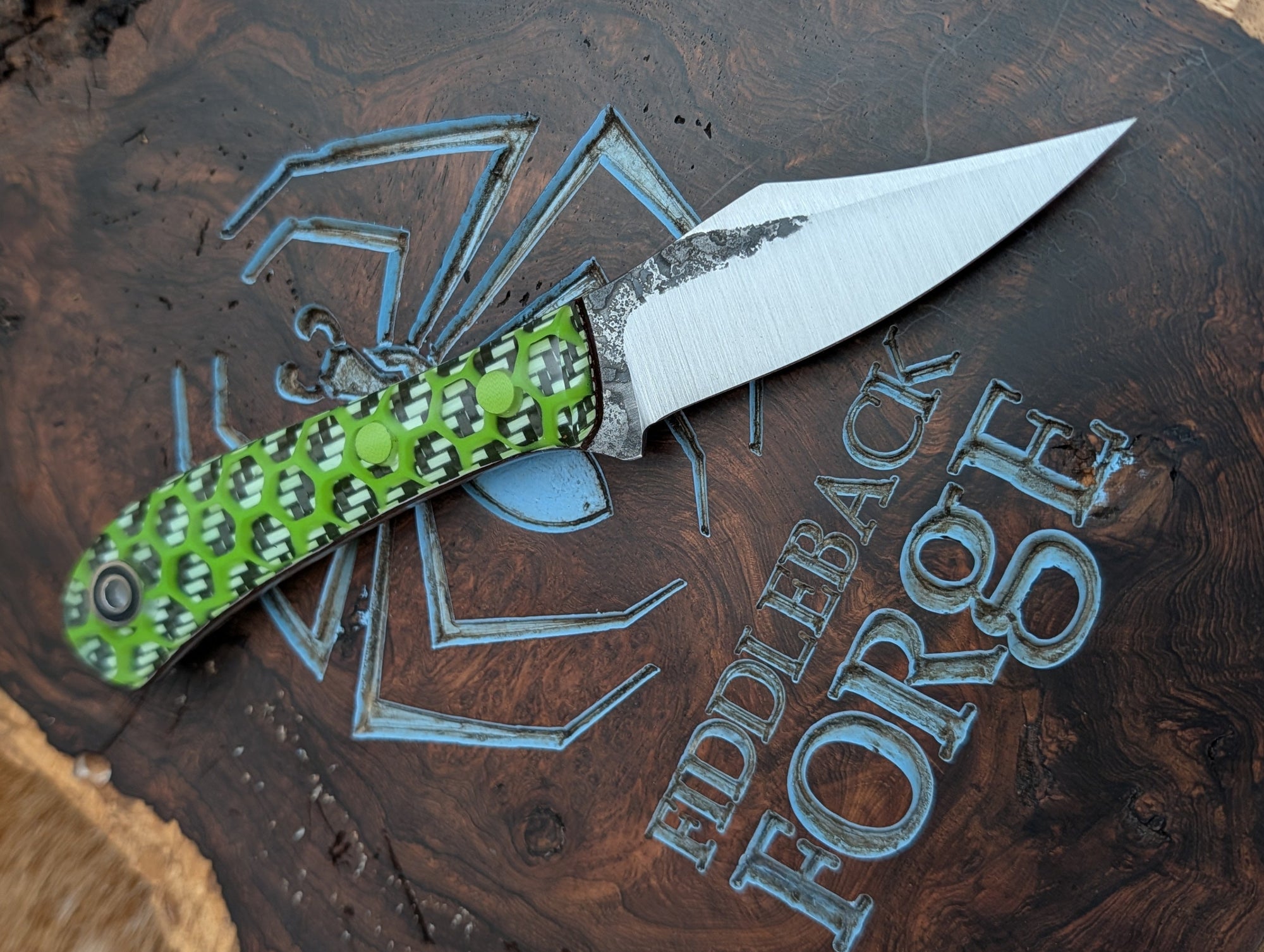 Fiddleback Forge Lonestar EDC - Extraordinary Carbon Fiber Resin from