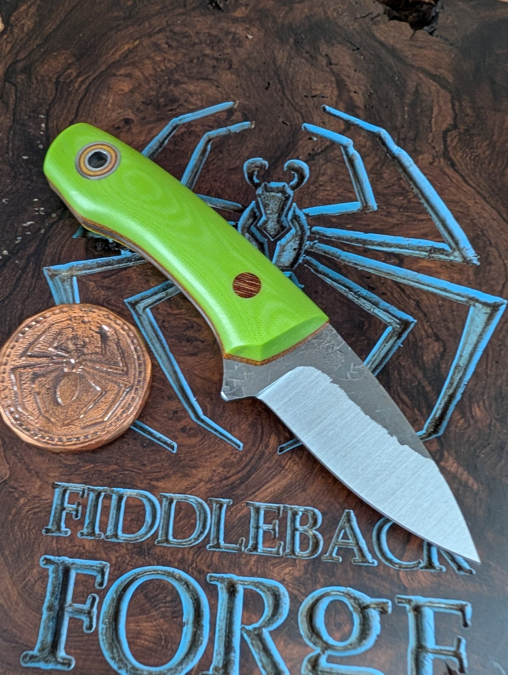 Fiddleback Forge Lil' Snowbill - Tree Frog Linen Micarta - Tapered Nit