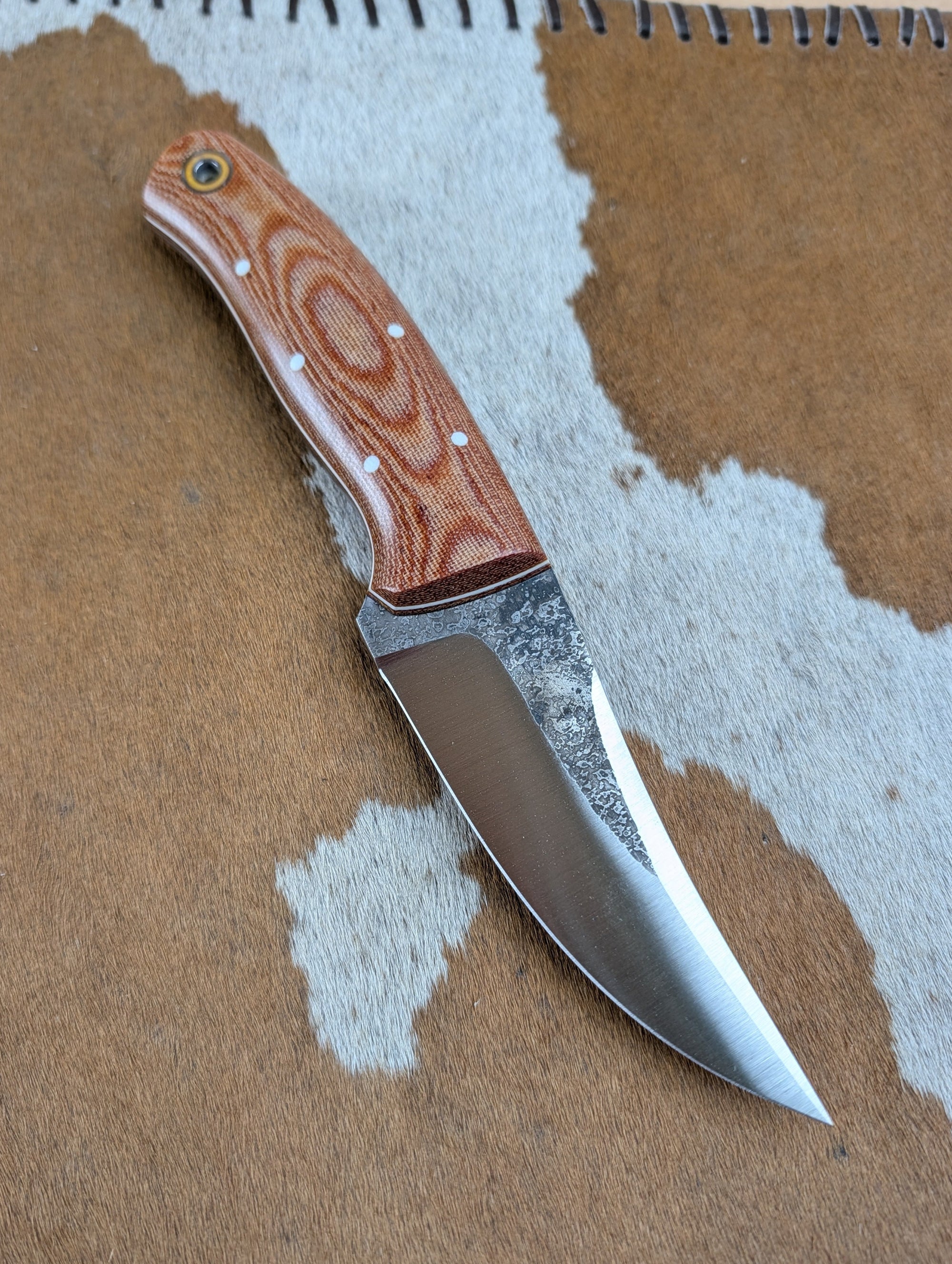 Fiddleback Forge Bourbon Street Skinner - Natrual Canvas Micarta - Tap