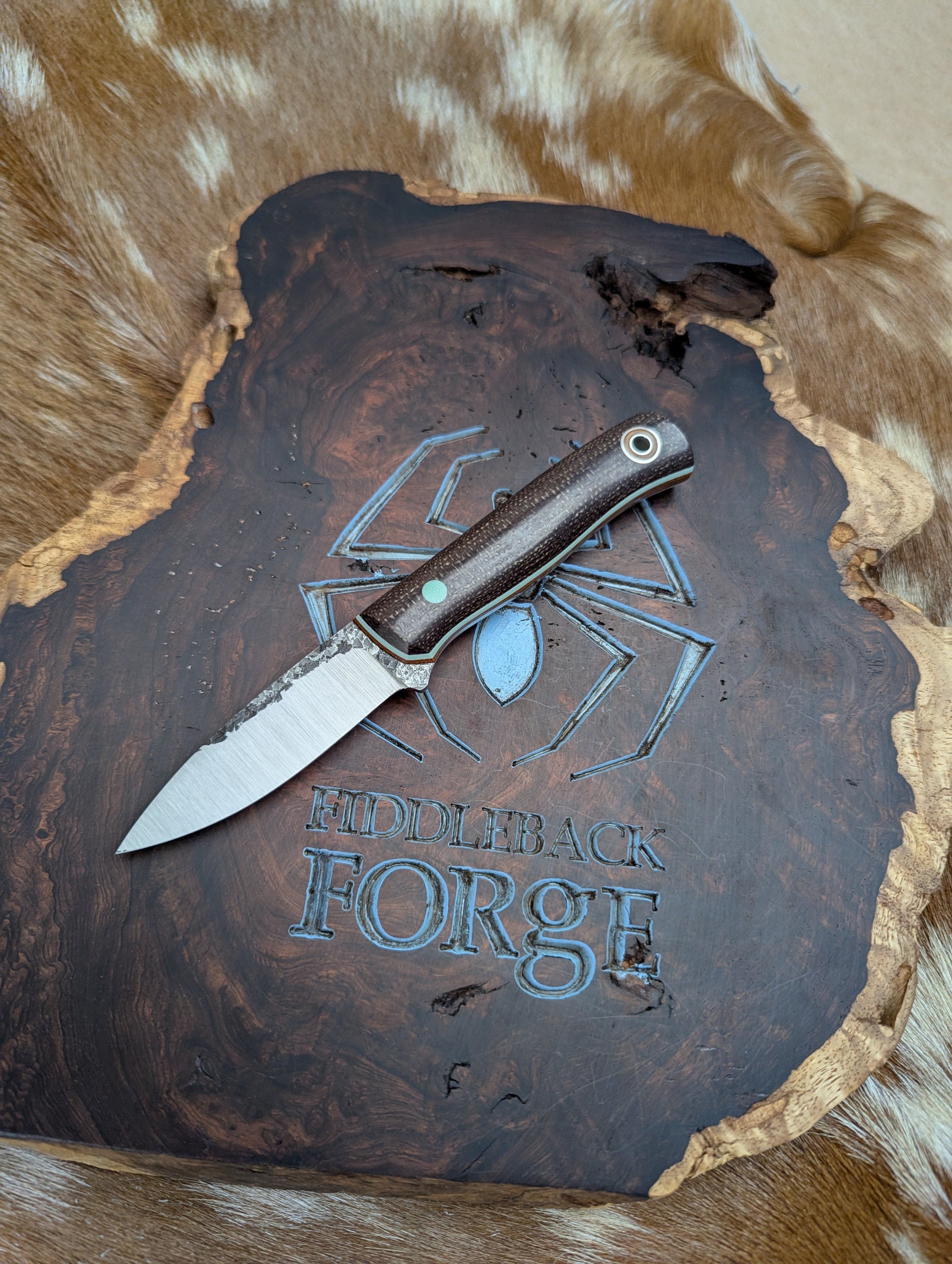 Hiking Buddy - Beautiful Grape Burlap Micarta - Tapered Nitro V